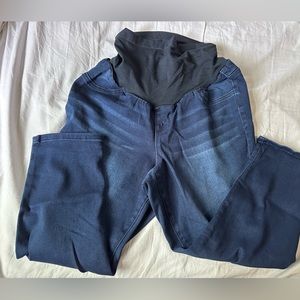Plus Size Maternity Capris size 20W